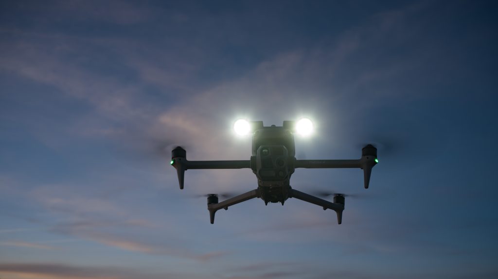 drone pemantauan